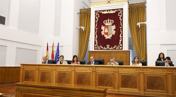 Pleno en las Cortes de C-LM.