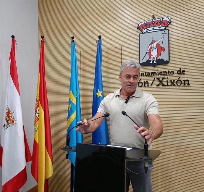 El concejal del Grupo Municipal Socialista del Ayuntamiento de Gijón Ramón Tuero.