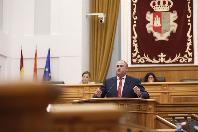 El consejero de Agricultura, Ganadería y Desarrollo Rural, Julián Martínez Lizán