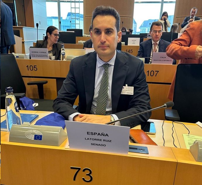 El senador José Latorre en la Comisión de Agricultura del Parlamento Europeo.