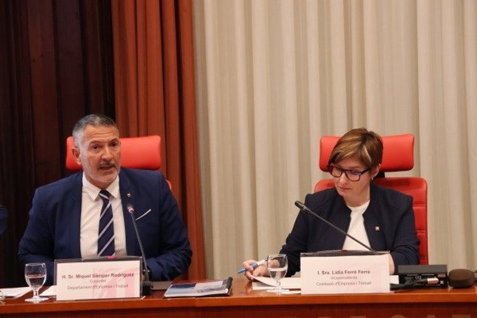 El conseller de Empresa y Trabajo de la Generalitat, Miquel Sàmper, en el Parlament