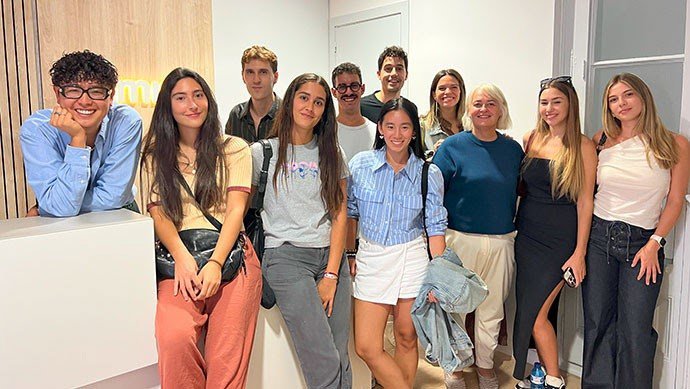 Presentació de la sèrie documental 'Del poble al món'