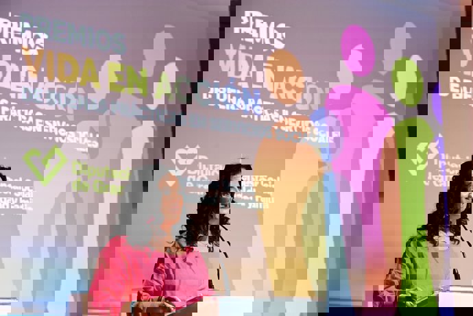 La diputada provincial de Bienestar Social, Igualdad y Familia de Granada, Elena Duque, en los Premios 'Vida en Acción'.