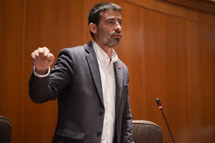 Archivo - El diputado de IU, Álvaro Sanz. - CORTES DE ARAGÓN. - Archivo