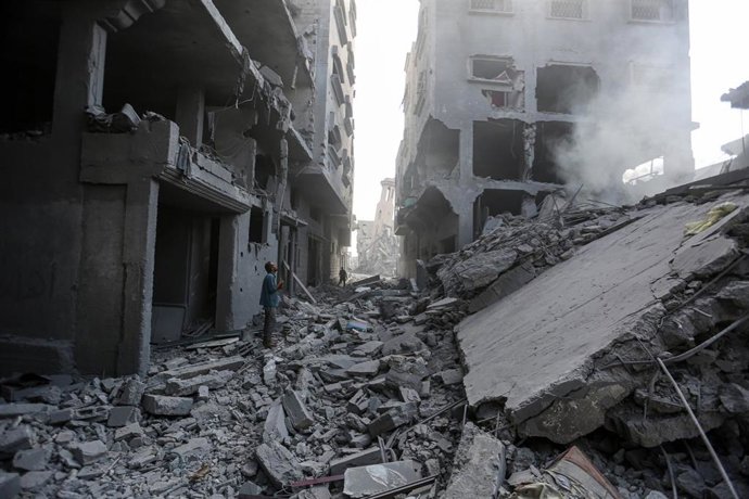 Edificio destruido tras un ataque israelí sobre la Franja de Gaza