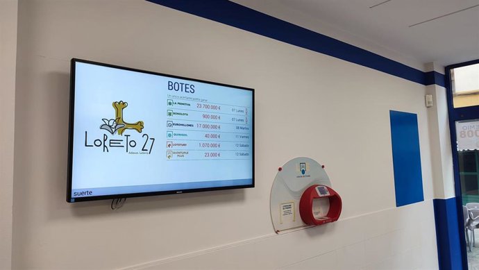 Archivo - Administración de Loterías número 27, en Oviedo. Sorteo de la BonoLoto, Primitiva, El Gordo.