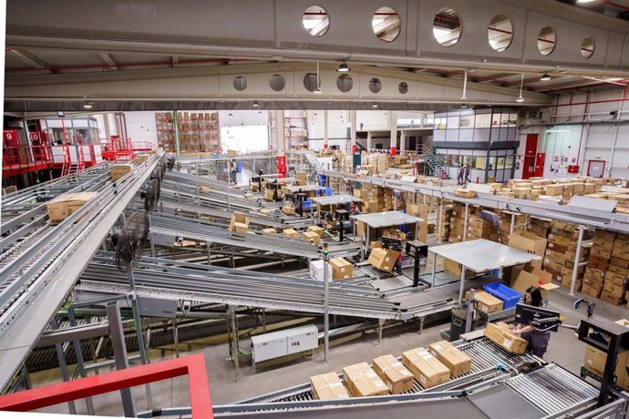 Almacén de Velilla en Albacete.