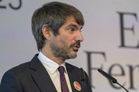 Urtasun defiende que el decreto de embargo de armas a Israel "deja pocos huecos"