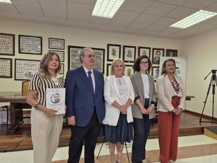 García inaugura la Jornada sobre la Situación de la Economía Social en Castilla y León, organizada por la Cátedra de Cooperativismo y Economía Social de la UVA