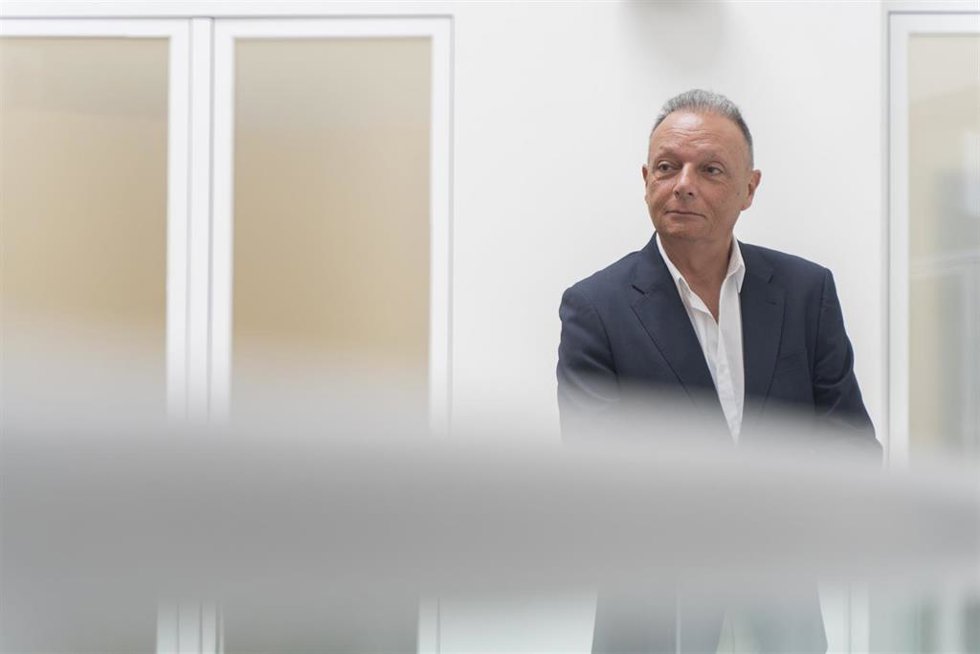 Archivo - El presidente de la Confederación Empresarial de la Comunitat Valenciana (CEV), Salvador Navarro, posa para Europa Press, a 25 de julio de 2024, en Valencia, Comunidad Valenciana (España). 