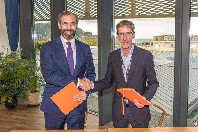 RTVE Instituto y la Asociación ALÍA han suscrito un convenio de colaboración destinado a impulsar la formación y el desarrollo del sector audiovisual en España, en el marco del Proyecto Haz.