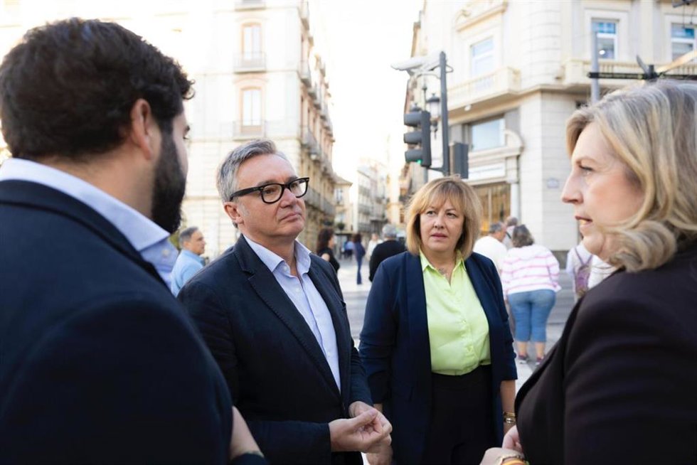 El portavoz parlamentario de Vox en Andalucía, Manuel Gavira, en una visita a Granada.