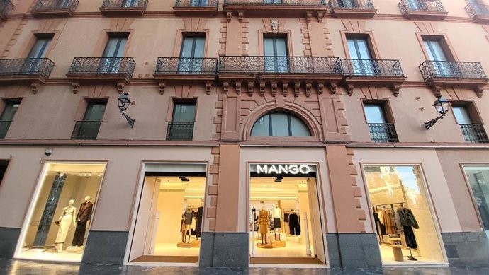 Tienda de Mango en Sevilla.