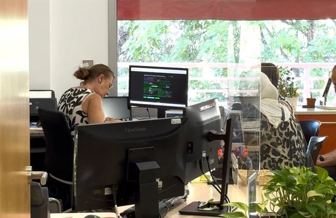 Oficina de atención ciudadana (OMAC) del Ayuntamiento de Elche (Alicante)