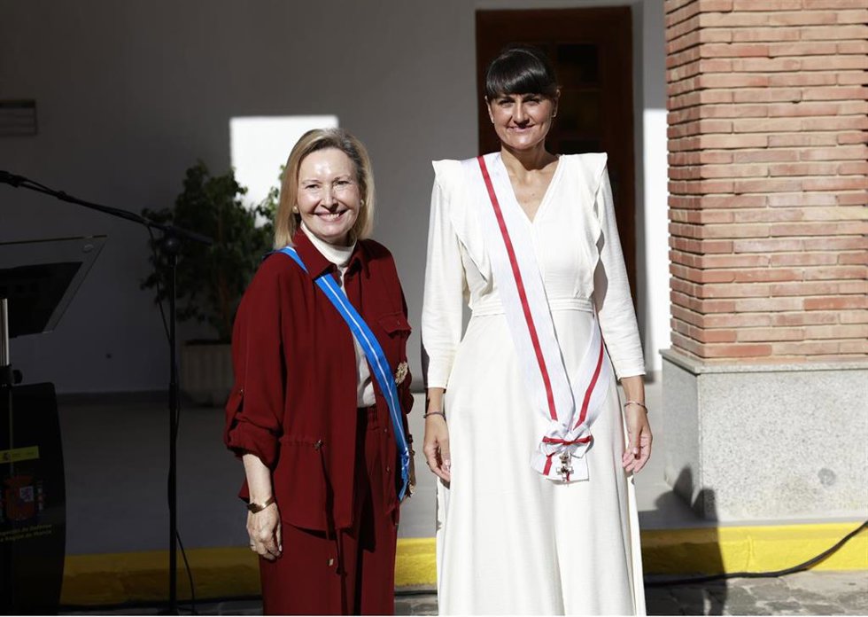 Archivo - De izquierda a derecha: la secretaria de Estado de Defensa, Amparo Valcarce, y la secretaria de Estado de Digitalización e Inteligencia Artificial, María González Veracruz, en Murcia, a 26 de septiembre de 2025.