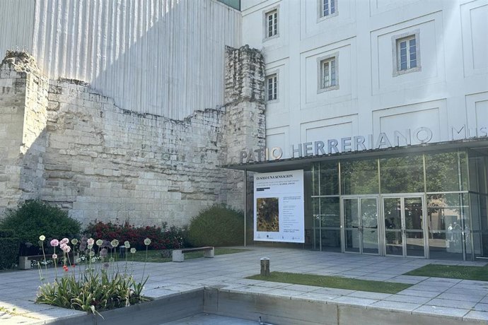 Archivo - Entrada del Museo Patio Herreriano de Valladolid.