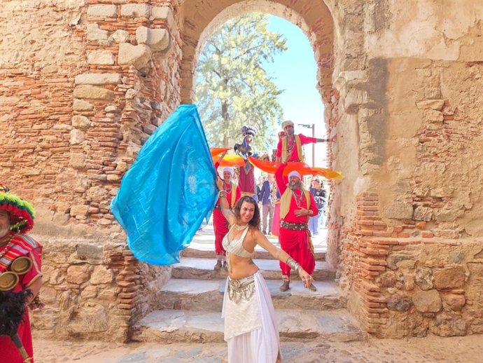 Pasacalles de la inauguración de Al-Mossassa