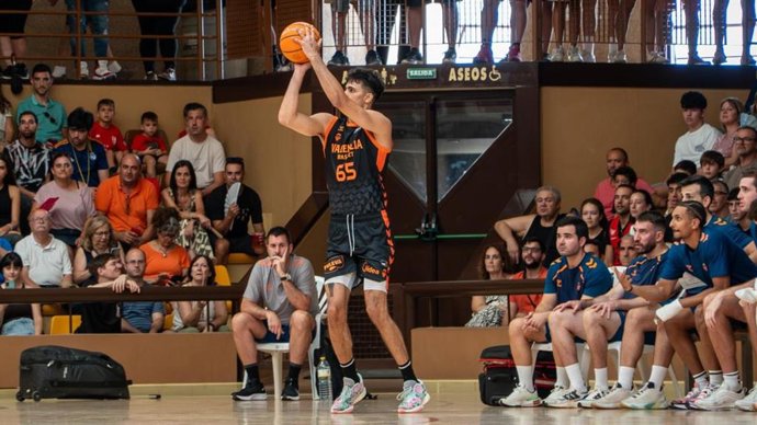 El nuevo ala-pívot de Valencia Basket Vincent Valerio-Bodon.