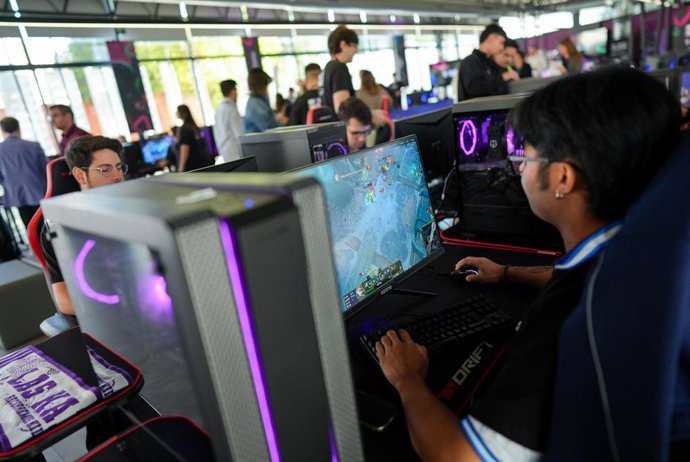 La Caja Mágica se marca un 'sold out' con 27.000 entradas vendidas para la "Champions League" de los eSports