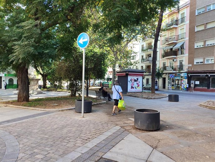Conexión de la calle San Juan con La Rambla, que se abrirá al tráfico con la finalización de las obras de plataforma única.