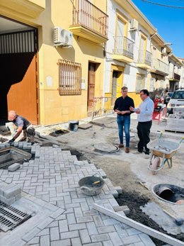 Visita a obras con financiación de la Diputación en Castillo de Locubín