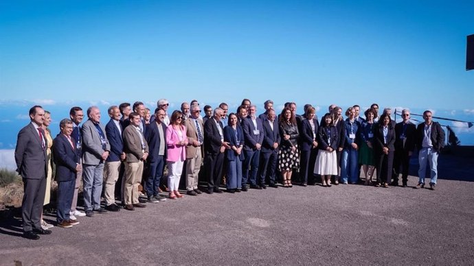 Foto de familia de los asistentes al programa 'DiploInnova' celebrado en el Roque de Los Muchachos
