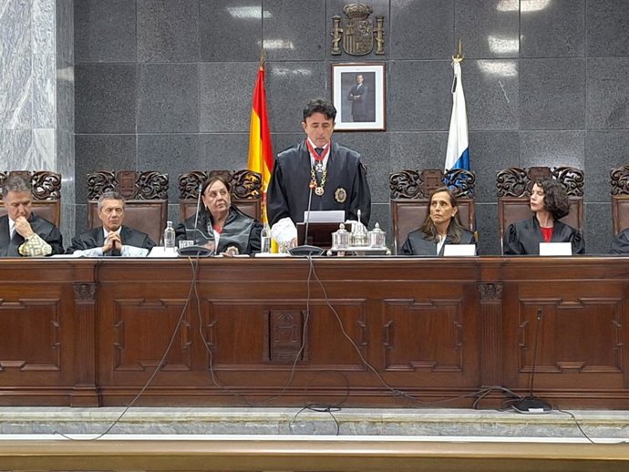 El presidente del Tribunal Superior de Justicia de Canarias (TSJC), Juan Luis Lorenzo Bragado, en la apertura del Año Judicial 2025/26