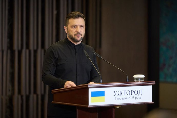 5 de setembro de 2025, Ucrânia, Ucrânia, Ucrânia: O presidente ucraniano Volodymyr Zelensky visita Zakarpattia, na Ucrânia, em 5 de setembro de 2025