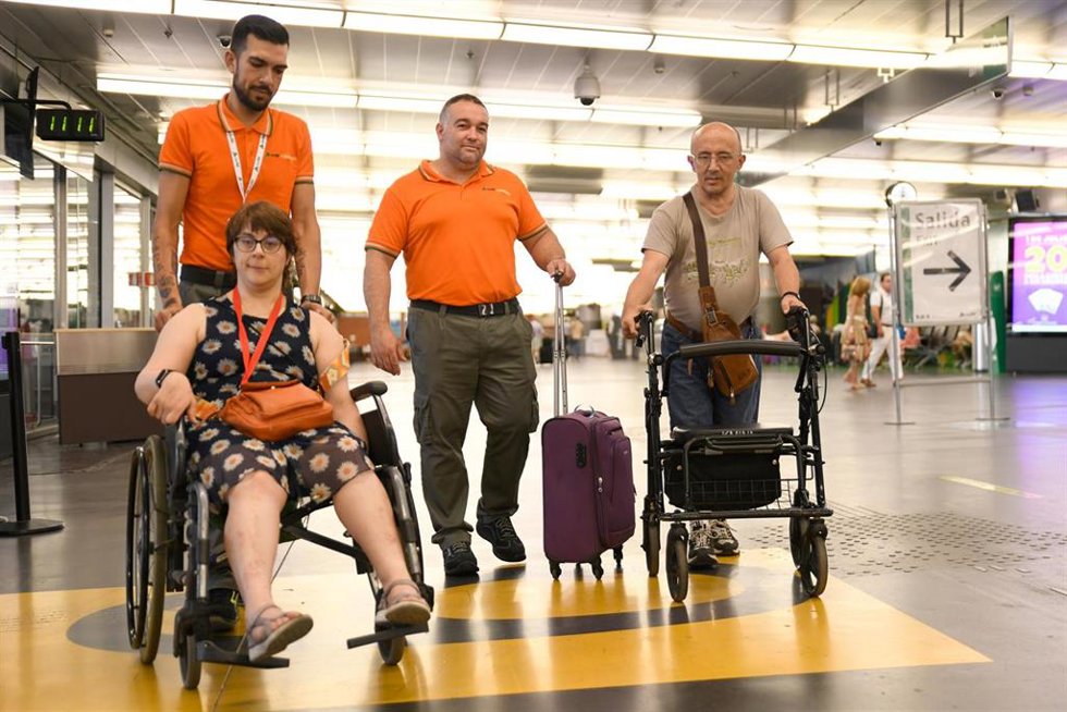 Archivo - COCEMFE reclama garantizar el turismo y ocio inclusivo en España, con motivo del 'Día Mundial del Turismo'