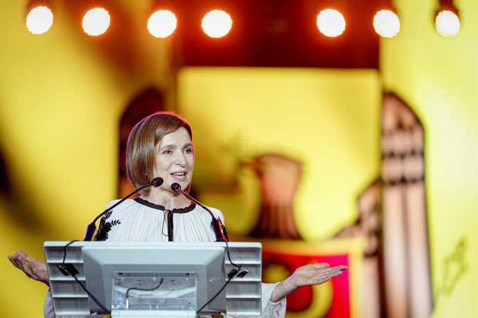 27 de agosto de 2025, Moldávia, Chisinau: O presidente da República da Moldávia, Maia Sandu, discursa no 34º Dia da Independência da ex-república soviética. Foto: Kay Nietfeld/dpa