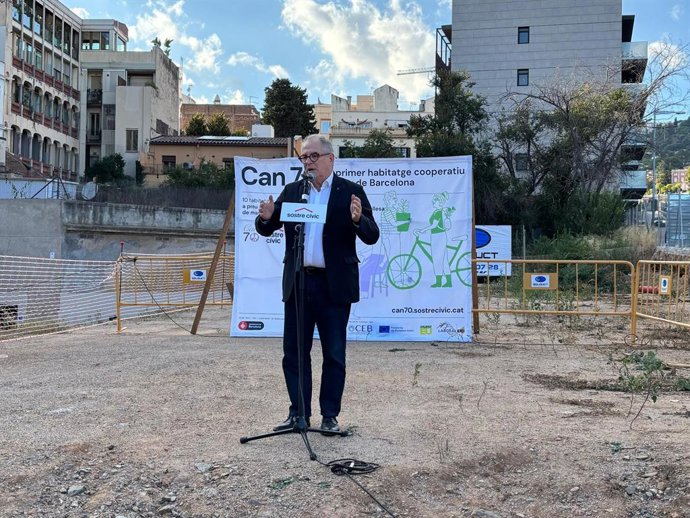 Valls en la presentació de Ca 70