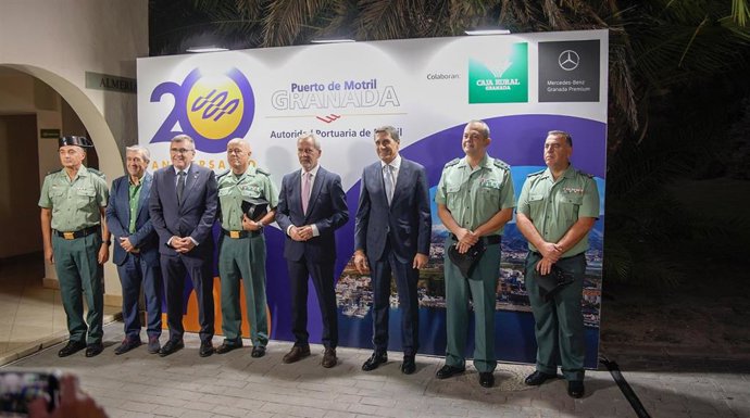 El delegado del Gobierno de España en Andalucía, Pedro Fernández, clausura el acto del 20 aniversario del Puerto de Motril.