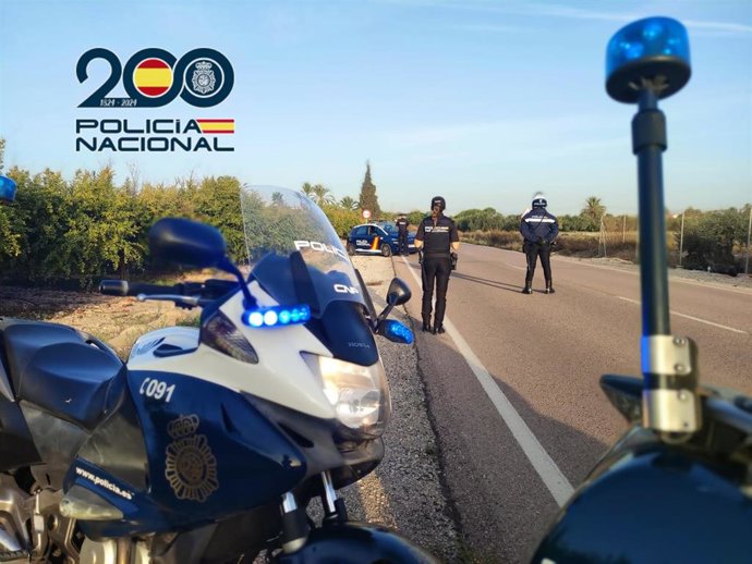 Cinco detenidos en Elche por robar con fuerza en domicilios en tres actuaciones distintas