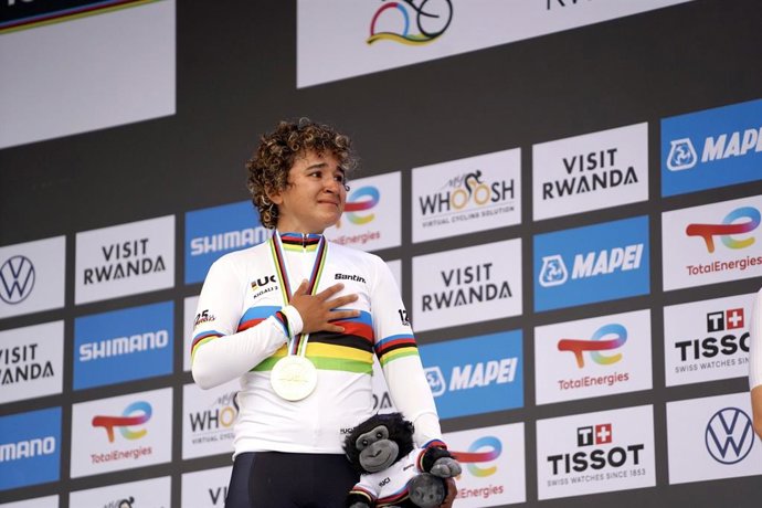 Paula Ostiz, da Espanha, é coroada campeã mundial júnior de corrida de estrada