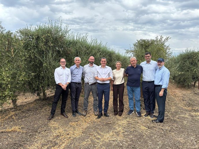 Imagen de la visita a la empresa Corto