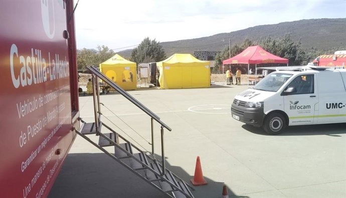 Puesto de Mando Avanzado del incendio forestal de Peñalba de la Sierra.