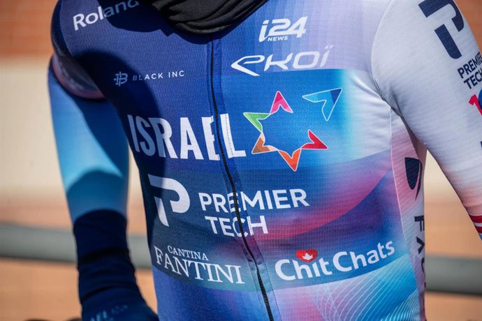 Archivo - Maillot del equipo ciclista Israel Premier Tech
