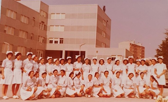 Enfermeras de la segunda promoción