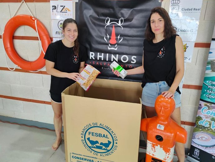 L Club de Salvamento y Socorrismo Rhinos celebra un evento solidario a favor del Banco de Alimentos.