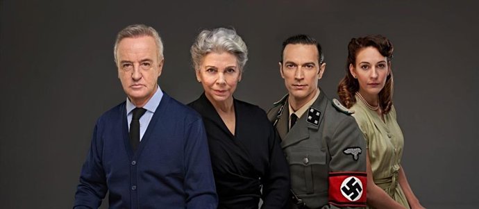 Fotografía de los actores de 'Música para Hitler'.