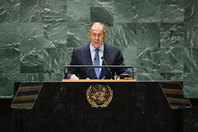 Archivo - NAÇÕES UNIDAS, 29 de setembro de 2024 -- O ministro das Relações Exteriores da Rússia, Sergey Lavrov, faz um discurso no debate geral da 79ª sessão da Assembleia Geral das Nações Unidas na sede da ONU em Nova York, em 28 de setembro de 2024.