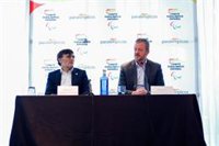Alberto Durán felicita a Parsons por su reelección como presidente del Comité Paralímpico Internacional