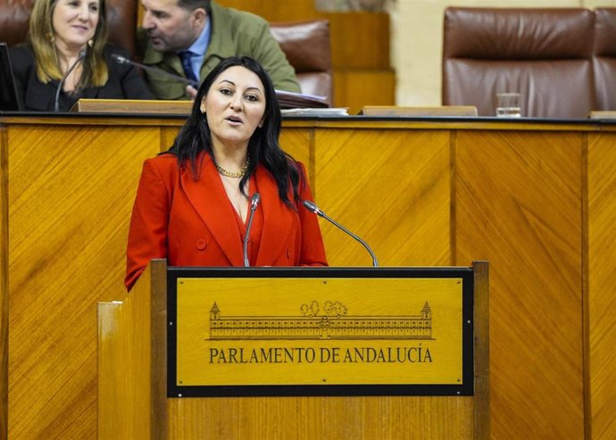 Archivo - La portavoz adjunta de Por Andalucía, Alejandra Durán, interviene en el Parlamento andaluz. (Foto de archivo).