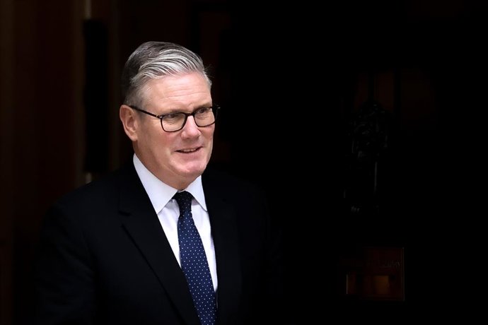 September 26, 2025, London, United Kingdom: Prime Minister Keir Starmer emerges from No. 10 Downing Street in London as he welcomes the Prime Minister of Australia, Anthony Albanese, for talks.