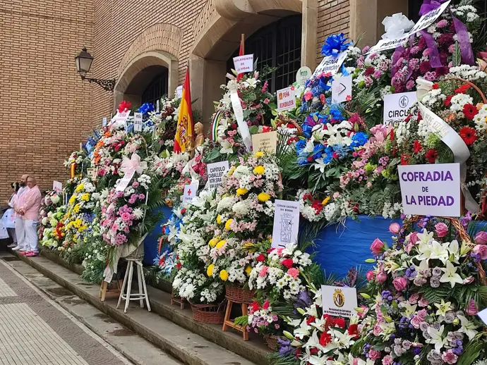 Flores a la Virgen de Valvanera - AYUNTAMIENTO DE LOGROÑO