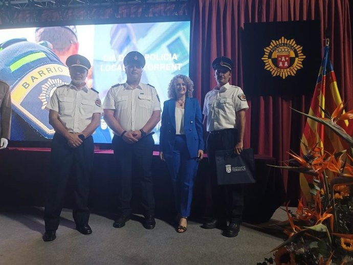 El Ayuntamiento de Torrent reconoce la labor de Protección Civil Ciudad Real durante la DANA.