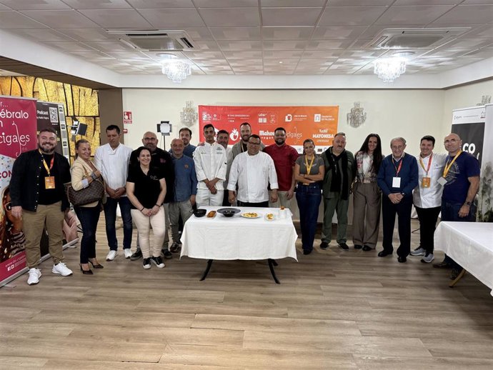 Participantes en la semifinal palentina del VI Campeonato Internacional de Elaboración de Patatas Bravas.