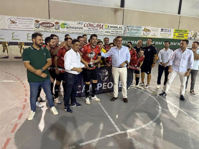 El Club FS Baeza gana la Copa Presidente Diputación de fútbol sala tras vencer al Linares Deportivo.