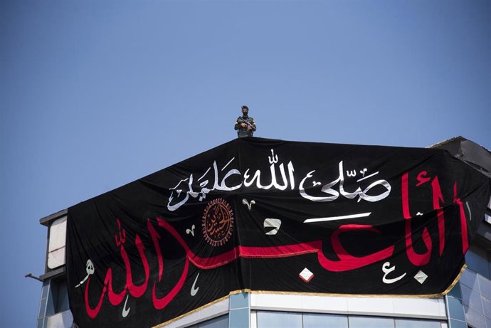 Archivo - Imagen de archivo de un agente de Policia en Irán