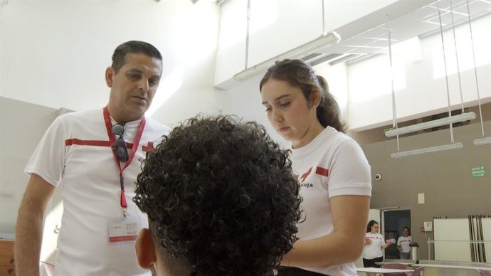 Archivo - El Centro de Emergencias Sociales (CAES) de la calle Santa Cruz de Tenerife en València